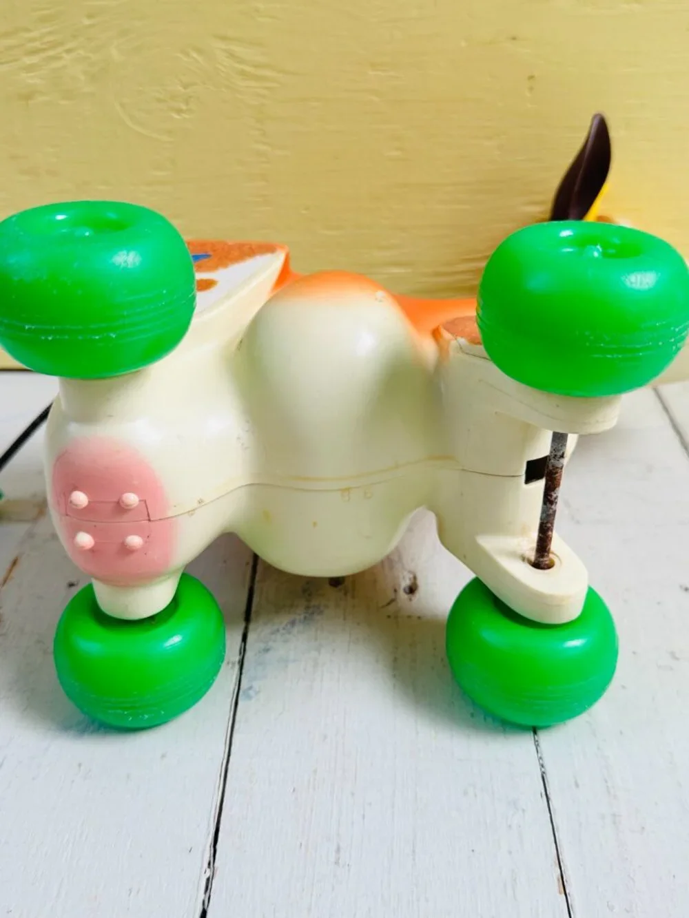 Vintage 1972 Fisher-Price Molly Moo Cow #132 Pull Toy Green Wheels USA